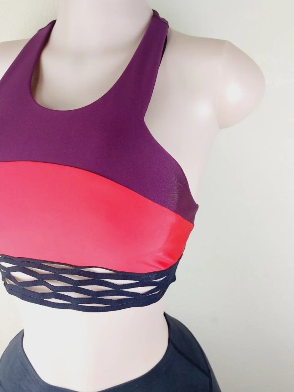 Alo Yoga Women's Purple Coral Colorblock Mesh Endear Workout Sports Bra Size S